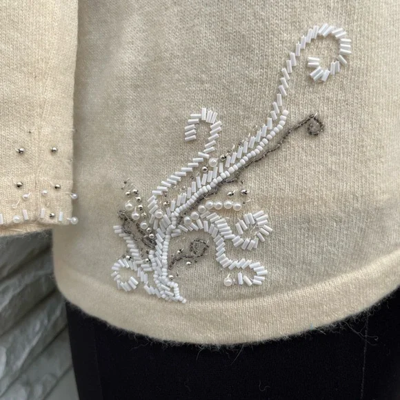 Off White Embroidered Sweater - Picture 3 of 7